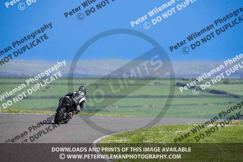 anglesey no limits trackday;anglesey photographs;anglesey trackday photographs;enduro digital images;event digital images;eventdigitalimages;no limits trackdays;peter wileman photography;racing digital images;trac mon;trackday digital images;trackday photos;ty croes